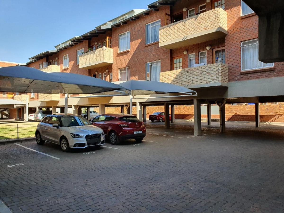 Melville Mews-2- Auckland park Johannesburg Exteriör bild